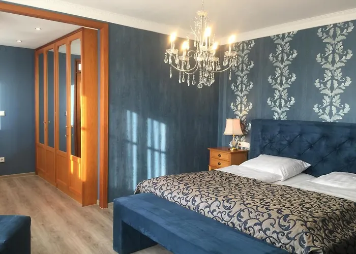 Burghotel Hotel 3*