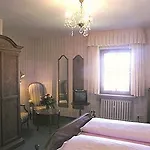 ホテル ブルク　ホテル ローテンブルク・オプ・デア・タウバー