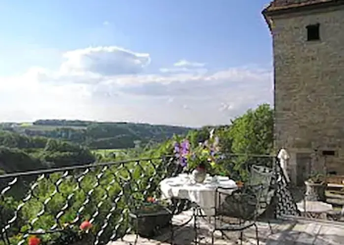 Burghotel Hotel 3*