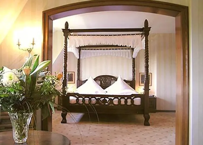 Burghotel Hotel 3*